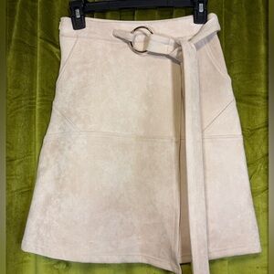 NWT Few Moda Beige Tan Faux Suede Wrap Style Mini Skirt. Retail $125 Small